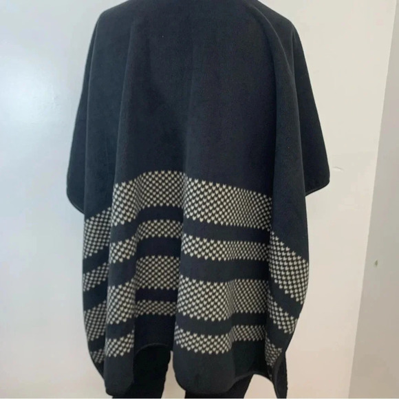Reversible Shaw Wrap One Size Black Fleece Cozy Open Boho Western Travel Casual - Picture 3 of 10